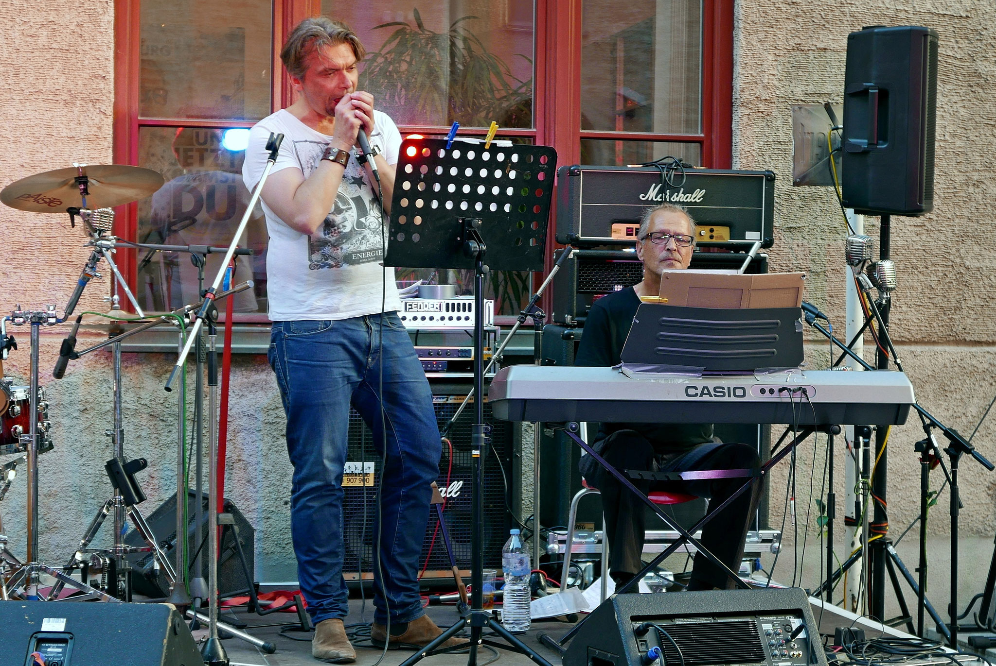 Konzerte im Bürgerhof 02.07.15 Rauchen verboten - Freiwilligen-Zentrum Augsburg - Foto: Christoph Urban