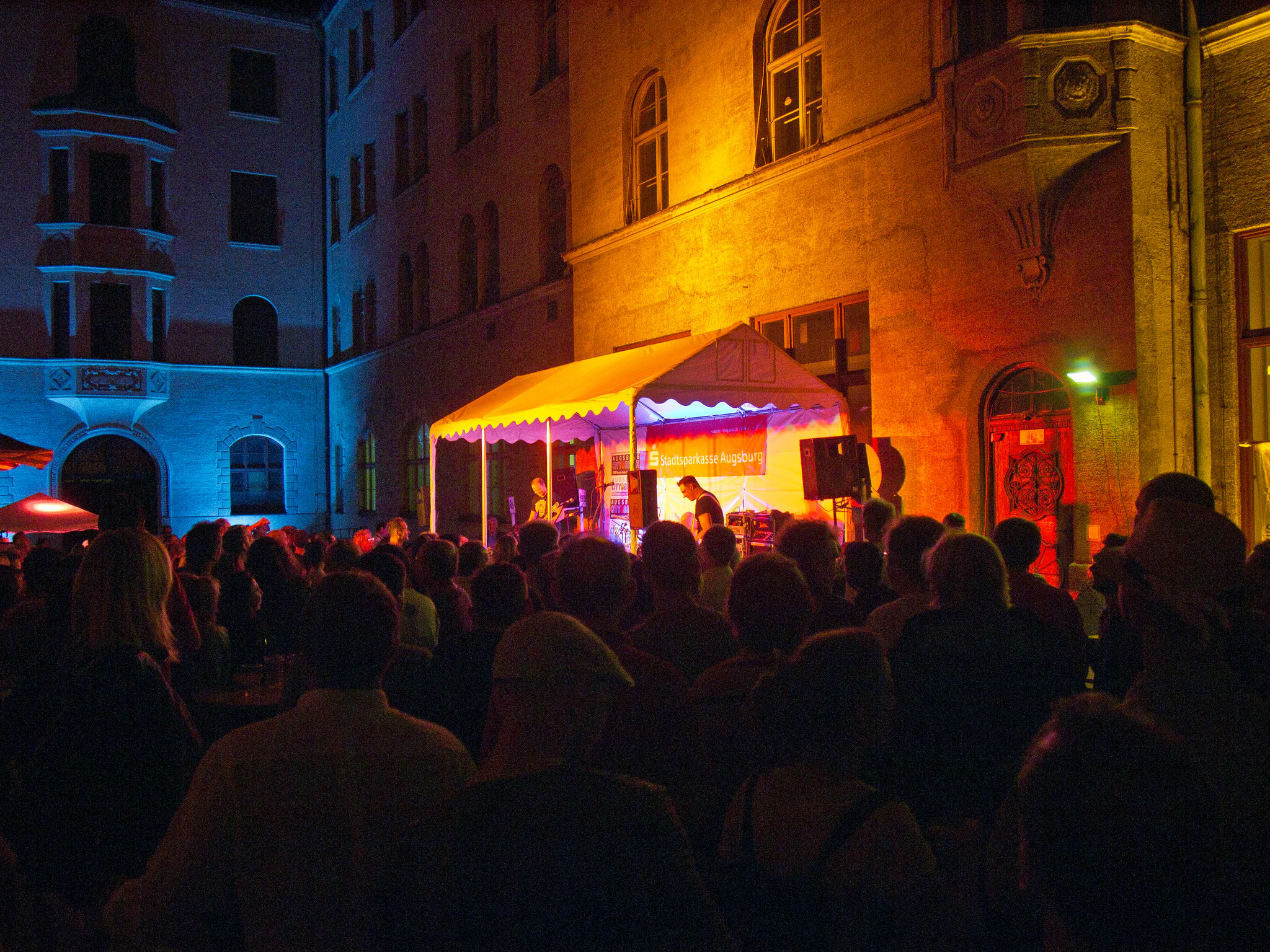 Konzerte im Bürgerhof 08.07.17 - Freiwilligen-Zentrum Augsburg - Foto: Robert Hösle