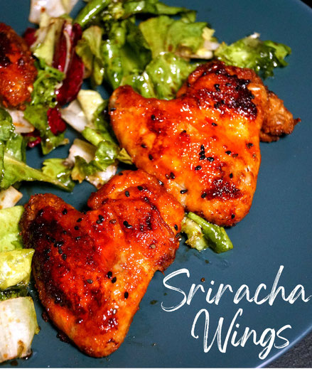 chickenwings mit Srirachasauce 