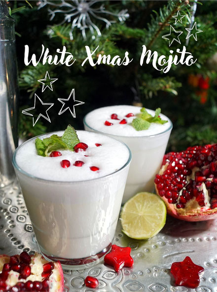 White Christmas Mojito mit Kokos, Limette, Minze und Granatapfel