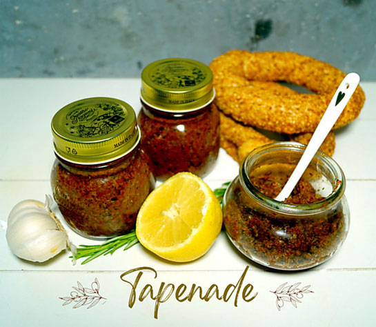 Olivenpaste mit getrockneten Tomaten