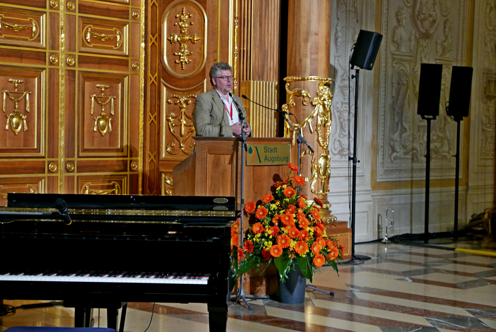 Welt-Jugendfreiwilligenforum 2018 Augsburg / Deutschland - 15.10.2018 Rathaus Goldener Saal Willkommen - Foto: Christoph Urban - Freiwilligen-Zentrum Augsburg